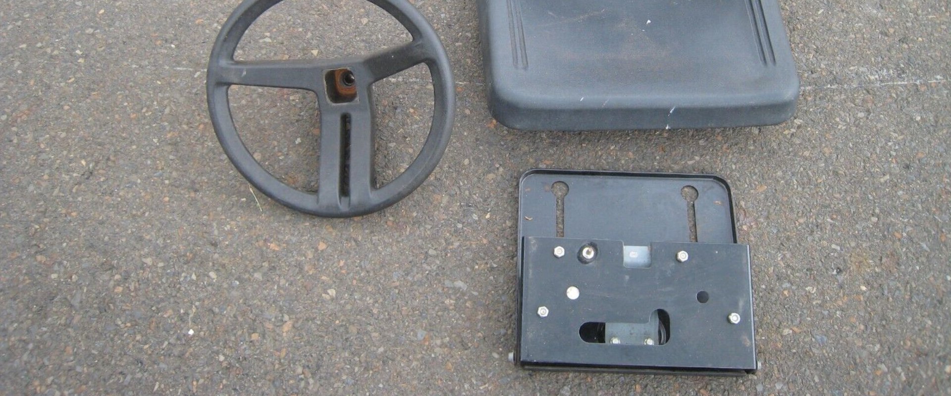 Understanding Seats and Steering Wheel Parts